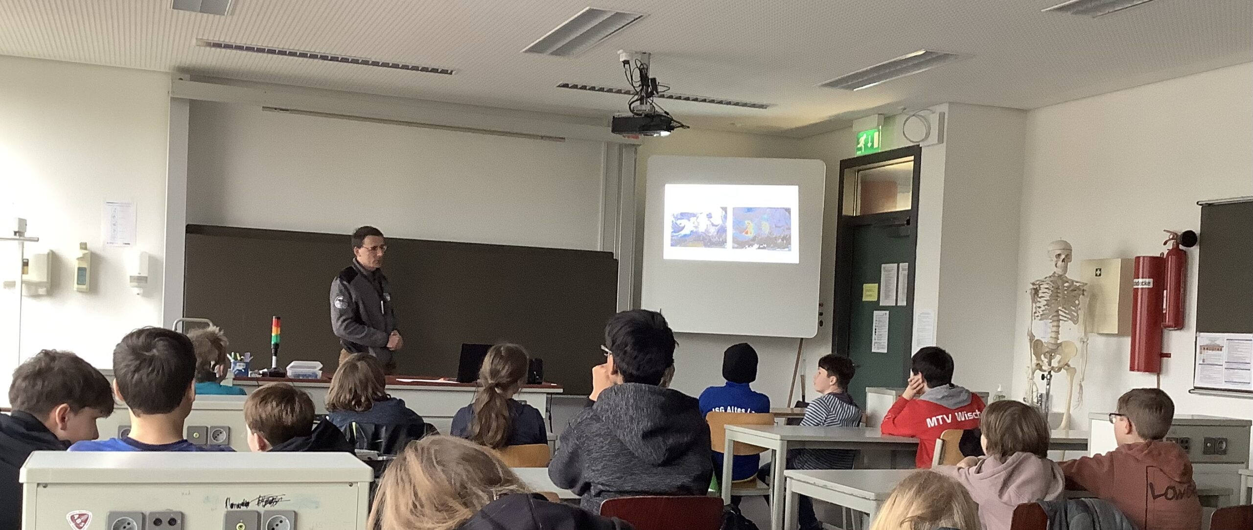 Mehr über den Artikel erfahren Besuch von Dr. Jens Kieser im Kurs Junge Forscher